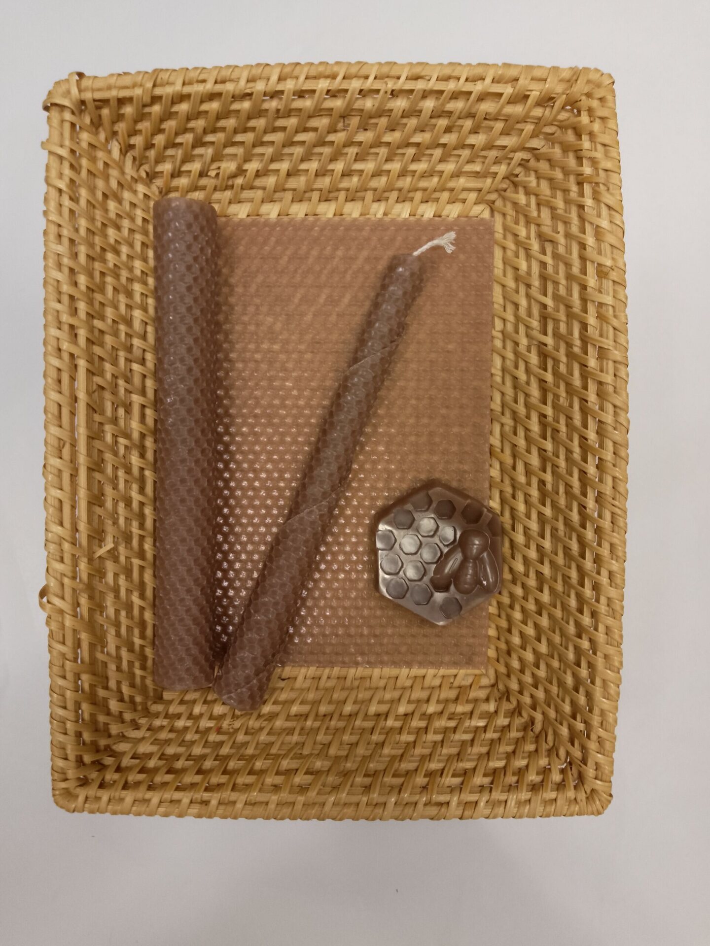 Mehiläisvahalevy 22x38 cm Latte