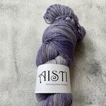 Hand Finnished Aisti ohut sukka 100 g / 400 Paillettes Mustikkamaito