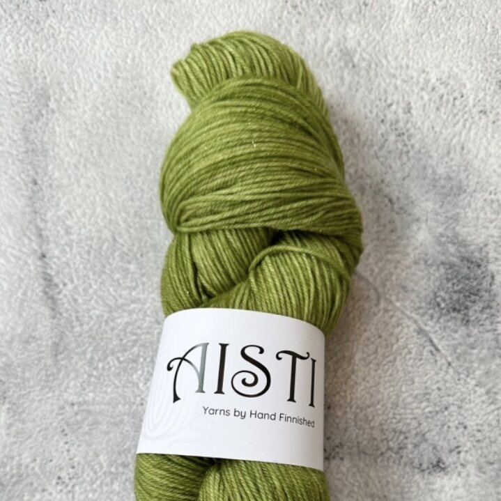 Hand Finnished Aisti ohut sukka 100 g / 400 Kimalle Kiwi