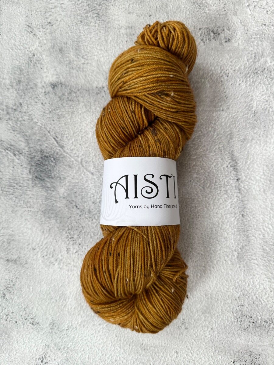 Hand Finnished Aisti ohut sukka 100 g / 400 tweed Kermatoffee
