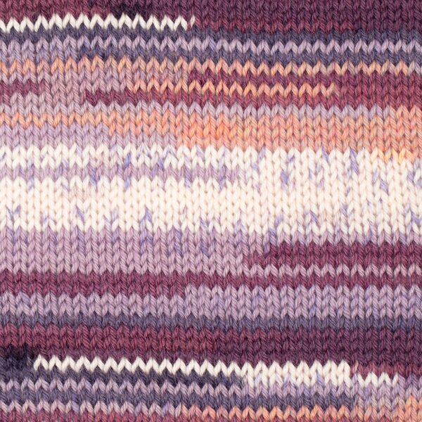 DROPS Fiesta 15 purple rain long print