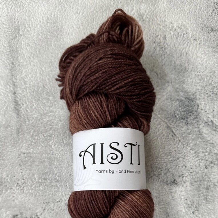 Hand Finnished Aisti ohut sukka 100 g / 400 m Suklaa