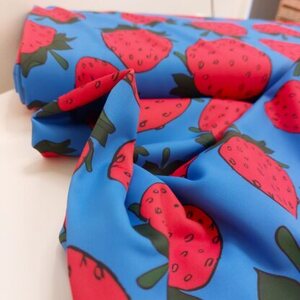 Lempikangas Urheilulycra MANSIKKA kirkas blau