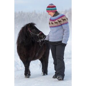 Neulomisen taikaa - Islantilaisneuleiden jäljillä